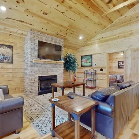 Southern Comfort Cabin By Avada Properties
